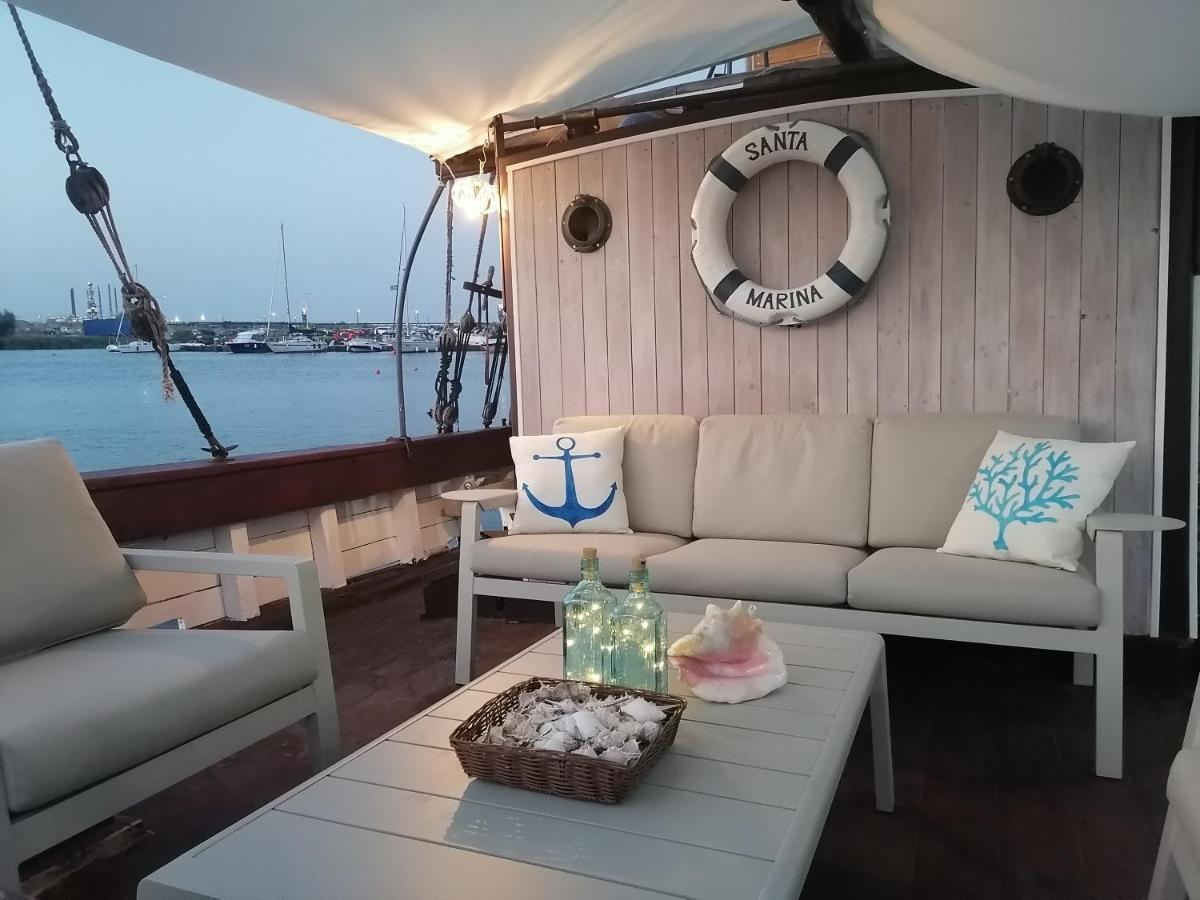 Corabia Santa Marina Hotel Sulina Exterior photo